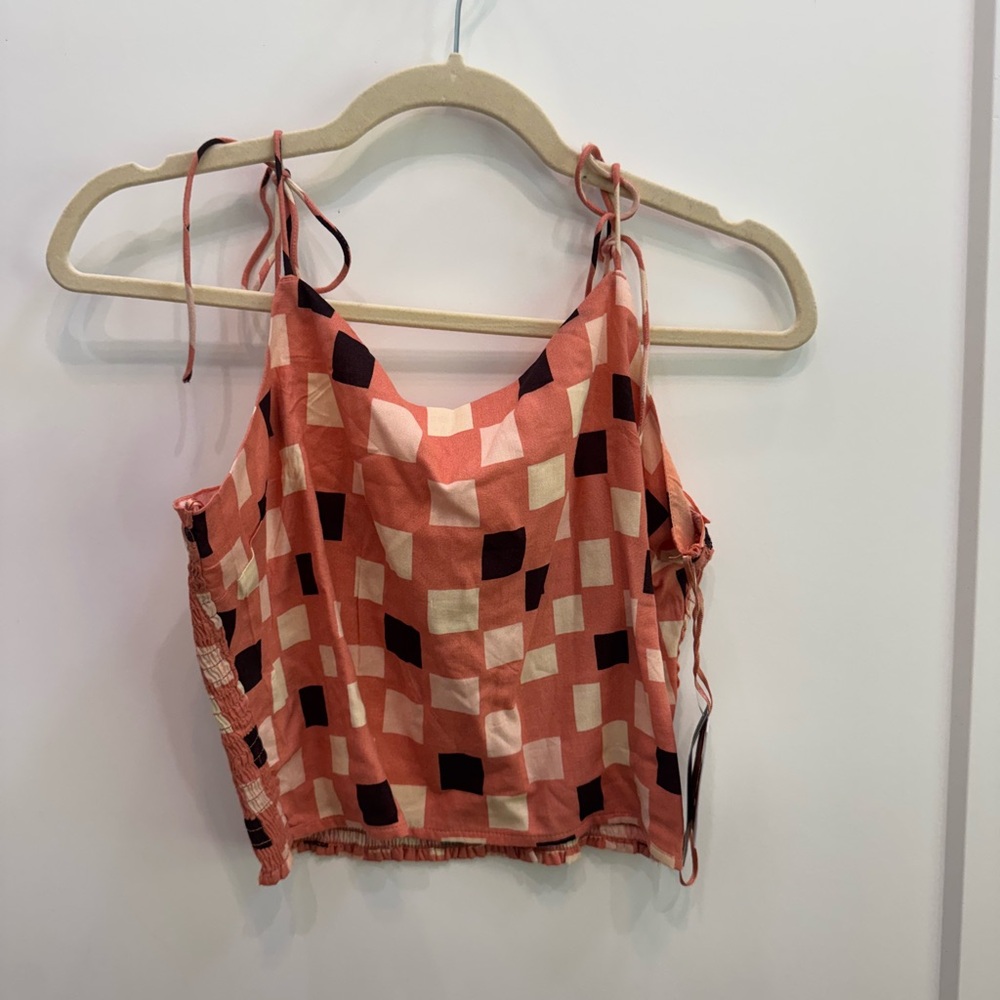 Geometric Patterned Pink and Black Women's Top